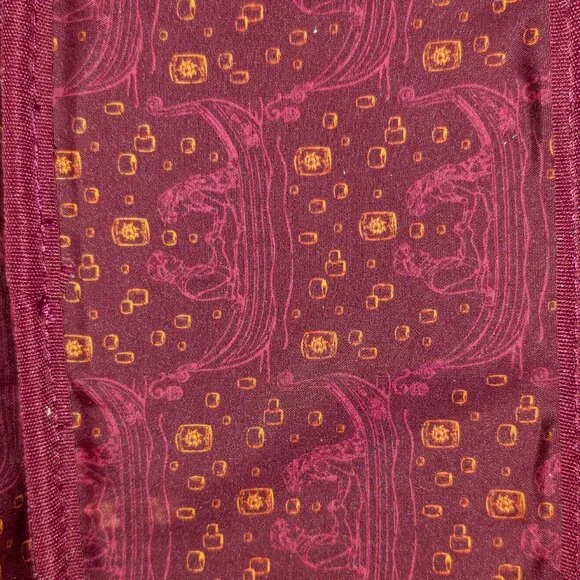 Disney Tangled Rapunzel & Flynn Boat Scene Glow-in-the-Dark Mini Backpack - Picture 6 of 6